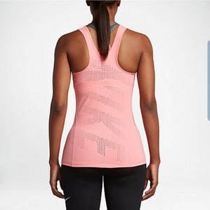 Nike Pro Cool Hypercool Tanks
